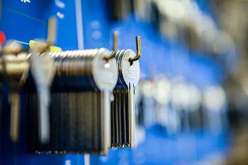 Locksmith Master Store Canoga Park, CA 818-488-2676 - lock-smith